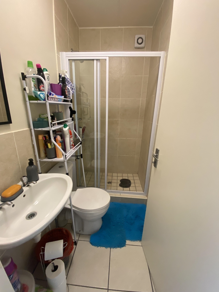 To Let 1 Bedroom Property for Rent in Vasco Estate Western Cape